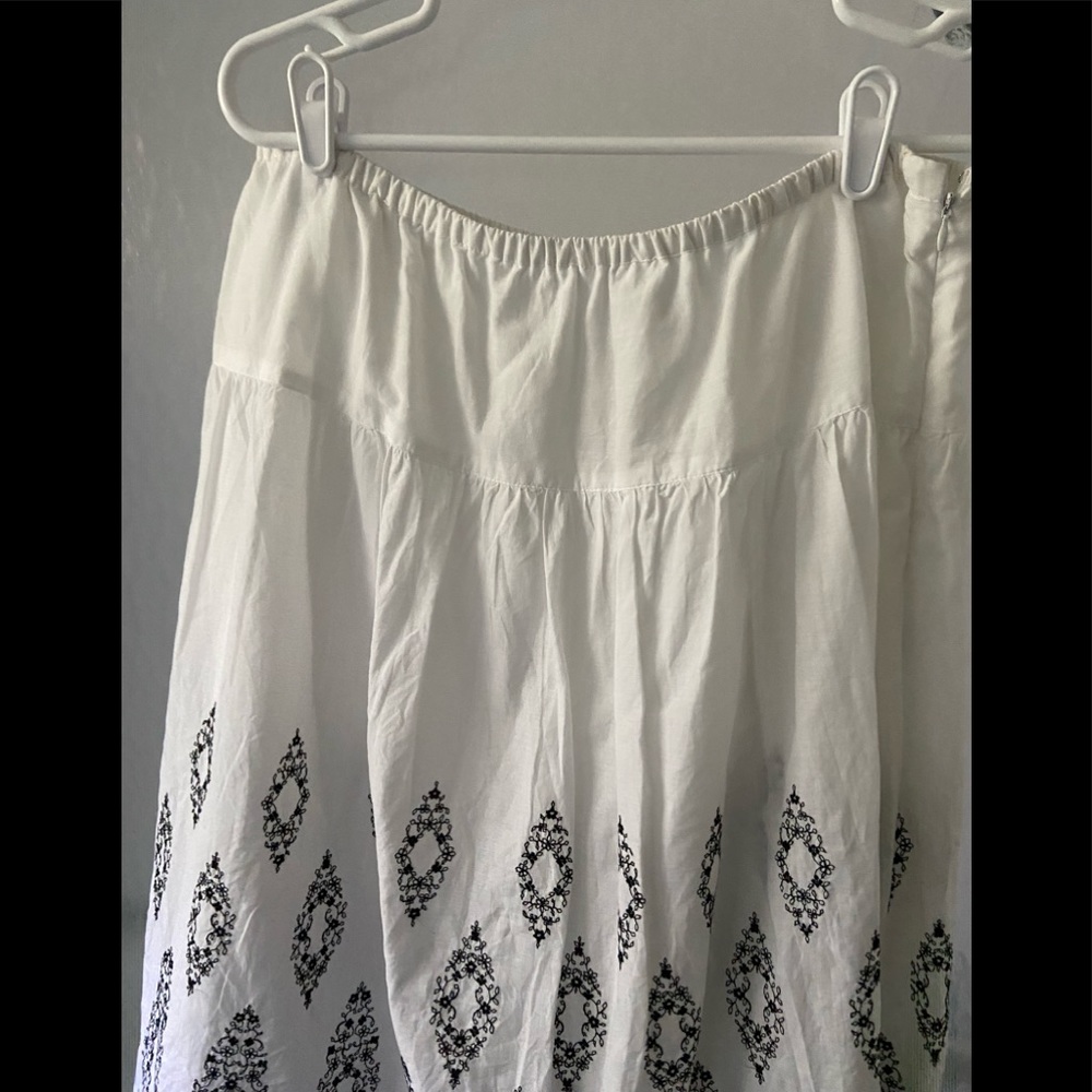 Dress Barn Bohemian Skirt. 16w - Picture 4 of 6